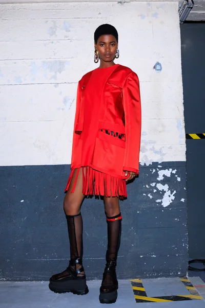 Look 10